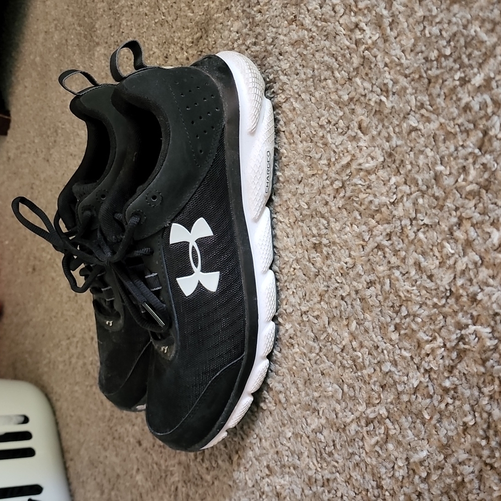 Womans under armour  sneakers